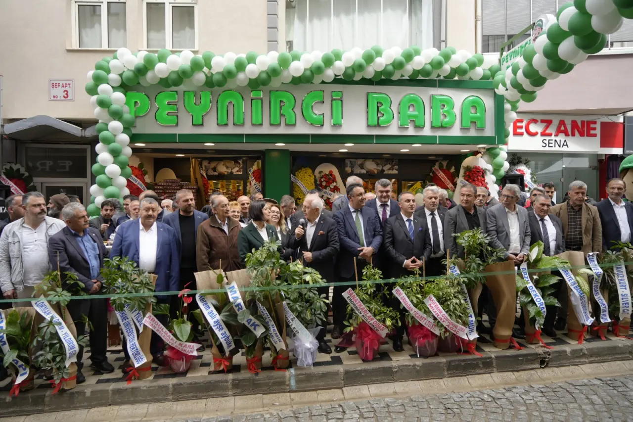 Peynirci Baba'nın 182. Mağazası Gümüşhane'de Hizmete Açıldı 5