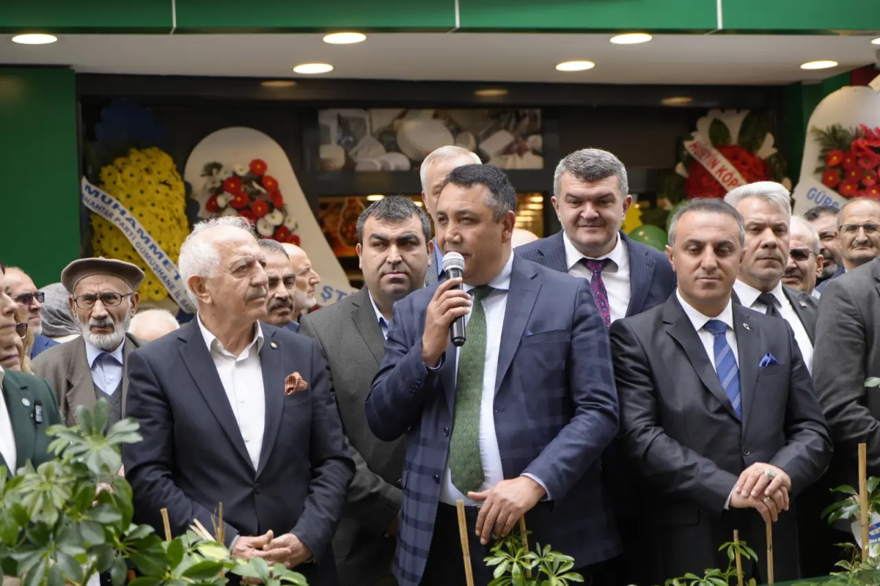 Peynirci Baba'nın 182. Mağazası Gümüşhane'de Hizmete Açıldı 2