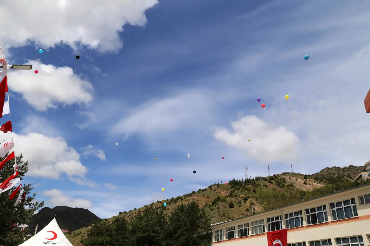Gümüşhane Üniversitesi Ev Sahipliğinde İkinci Çocuk Oyun Şenliği Gerçekleştirildi 11