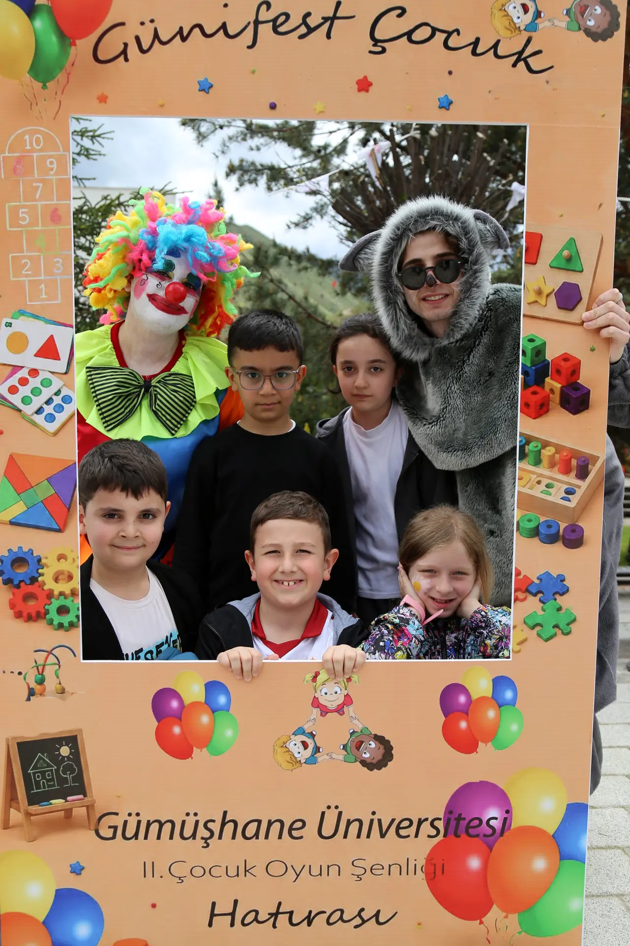 Gümüşhane Üniversitesi Ev Sahipliğinde İkinci Çocuk Oyun Şenliği Gerçekleştirildi 10