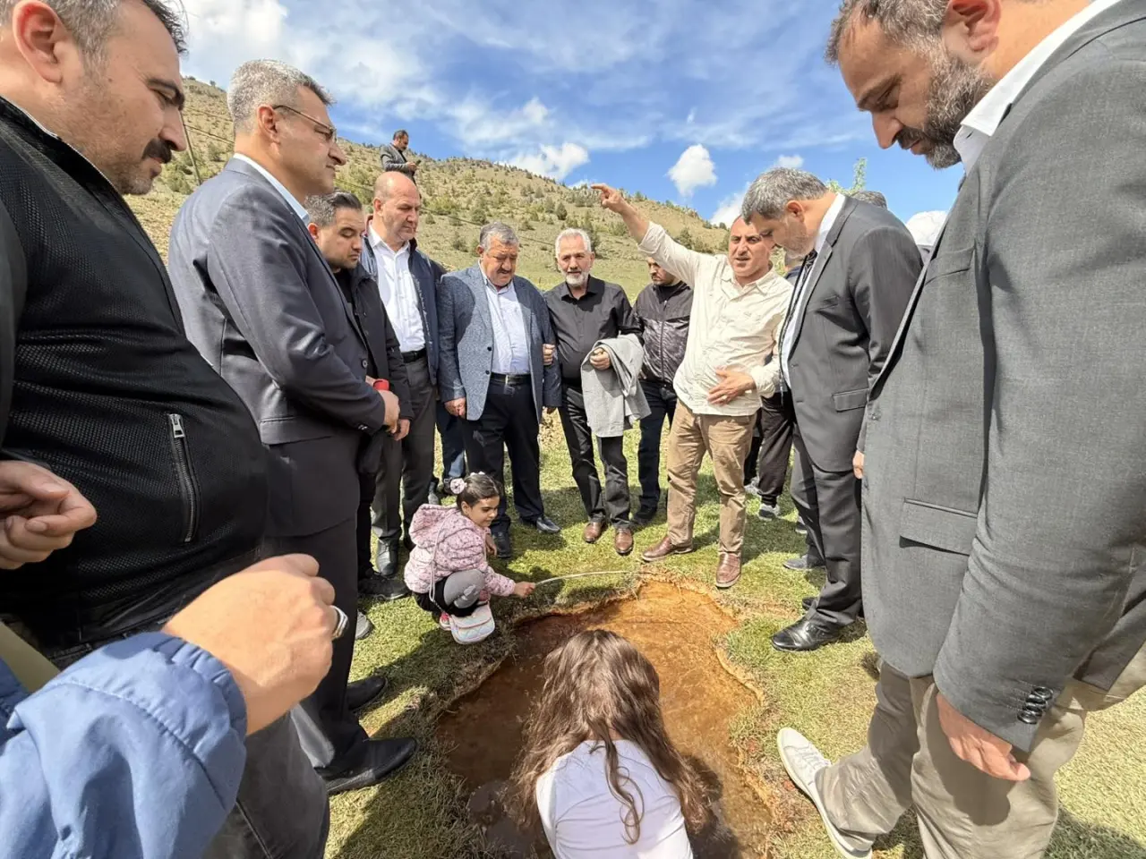 Şehrin Pamukkalesi'nde Asırlık Gelenek Yeniden Canlandı! Ayazma Taşı İçin Yeraltı Radarları Devreye Girdi 5