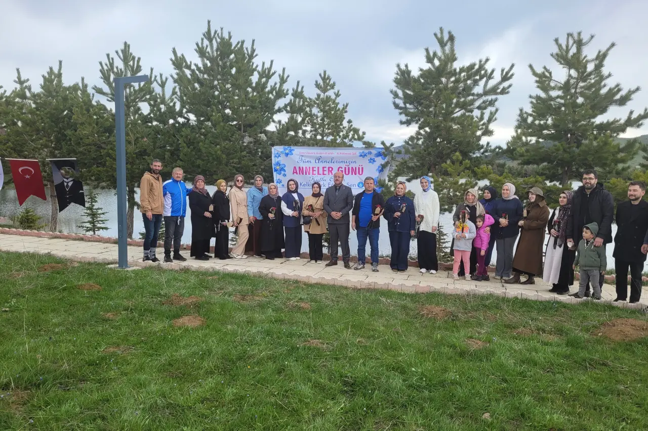 Türk Eğitim-Sen Kelkit Temsilciliği Ernek Yaylası’nda Anneler Günü Etkinliği Düzenledi 4
