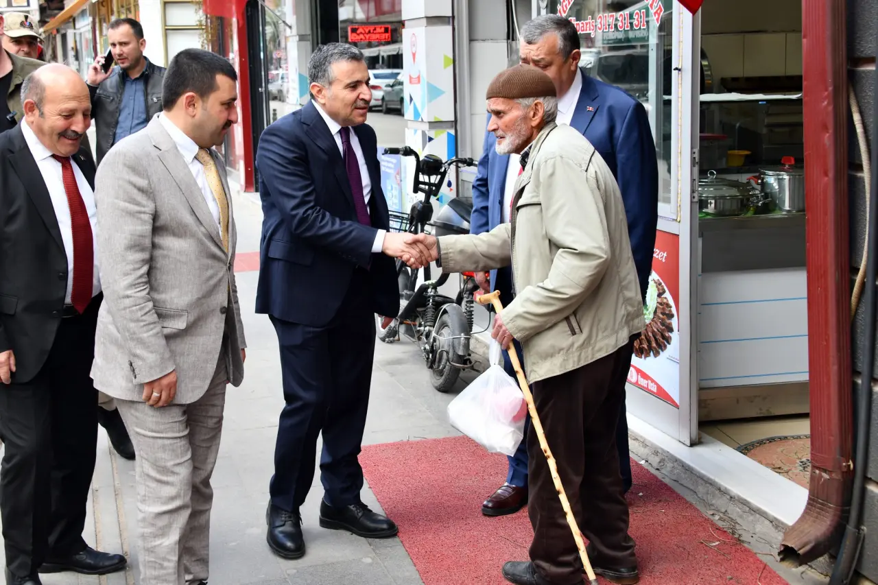 Vali Cevdet Atay Kelkit ilçesinde geniş kapsamlı incelemelerde bulundu 12
