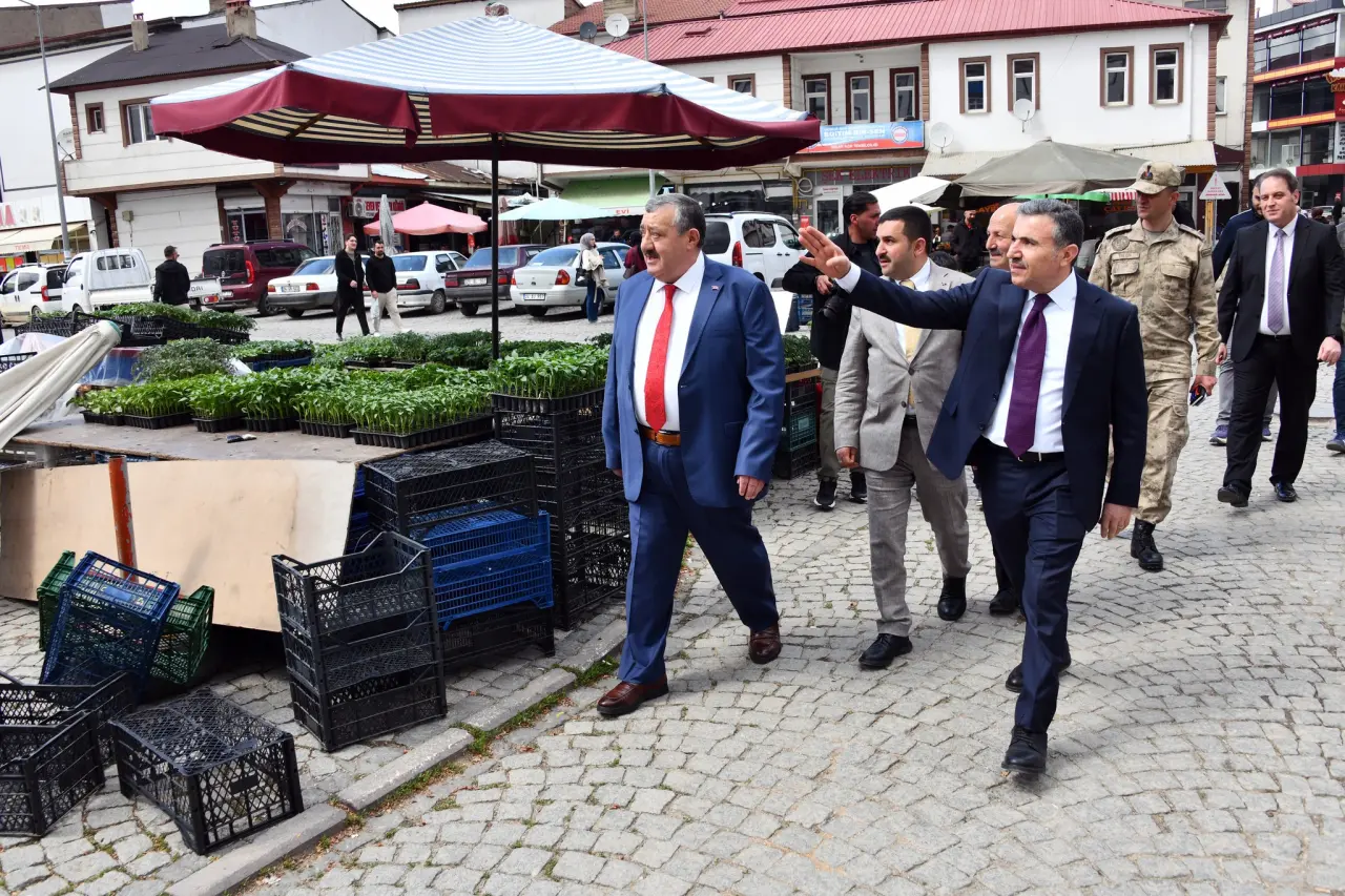 Vali Cevdet Atay Kelkit ilçesinde geniş kapsamlı incelemelerde bulundu 7