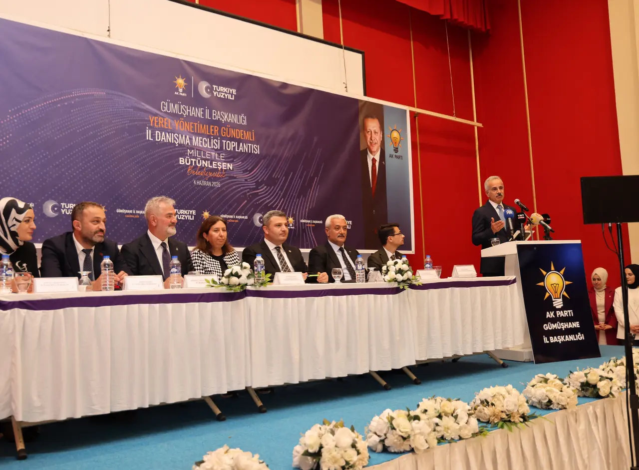 Bakan Uraloğlu Gümüşhane’de Konuştu: "7 Haziran Akşamı Gözümüz Kulağımız Tekke’de Olacak" 7