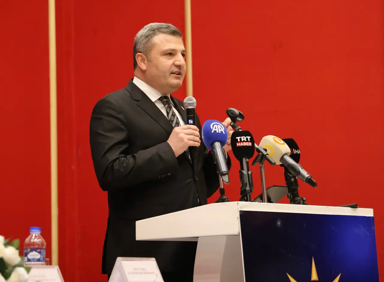 Bakan Uraloğlu Gümüşhane’de Konuştu: "7 Haziran Akşamı Gözümüz Kulağımız Tekke’de Olacak" 4