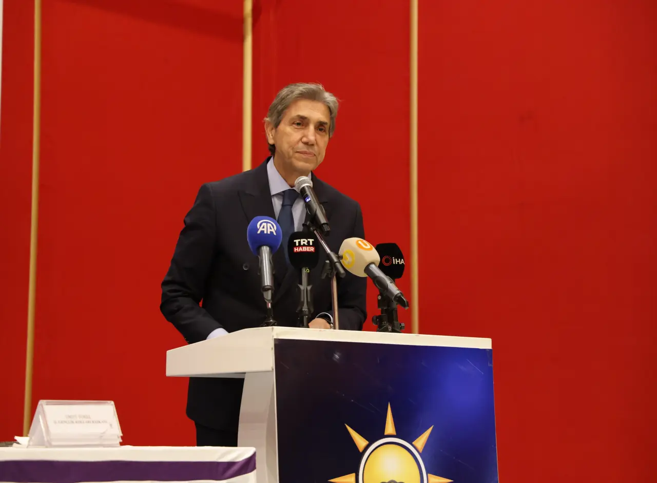 Bakan Uraloğlu Gümüşhane’de Konuştu: "7 Haziran Akşamı Gözümüz Kulağımız Tekke’de Olacak" 1