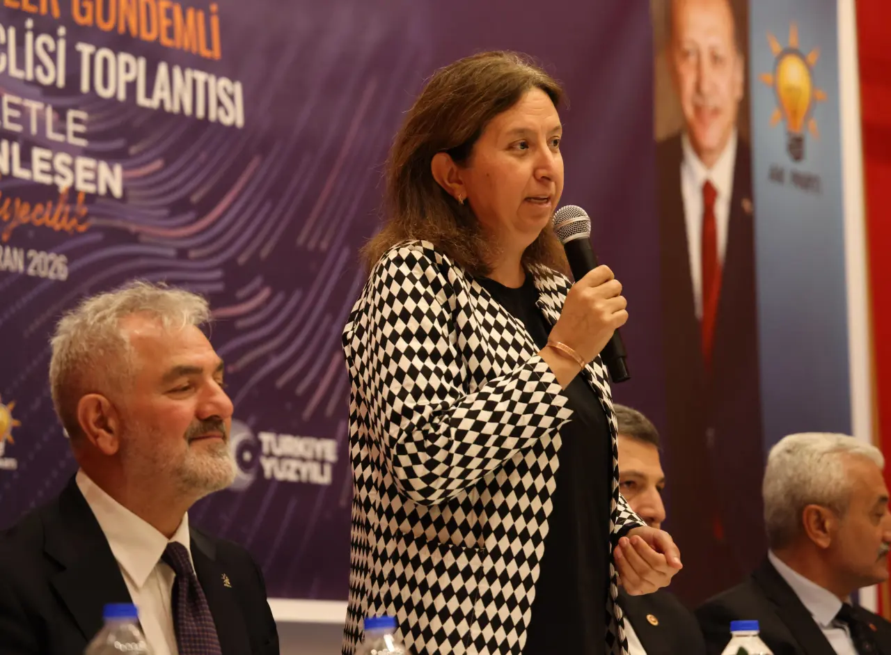 Bakan Uraloğlu Gümüşhane’de Konuştu: "7 Haziran Akşamı Gözümüz Kulağımız Tekke’de Olacak" 8