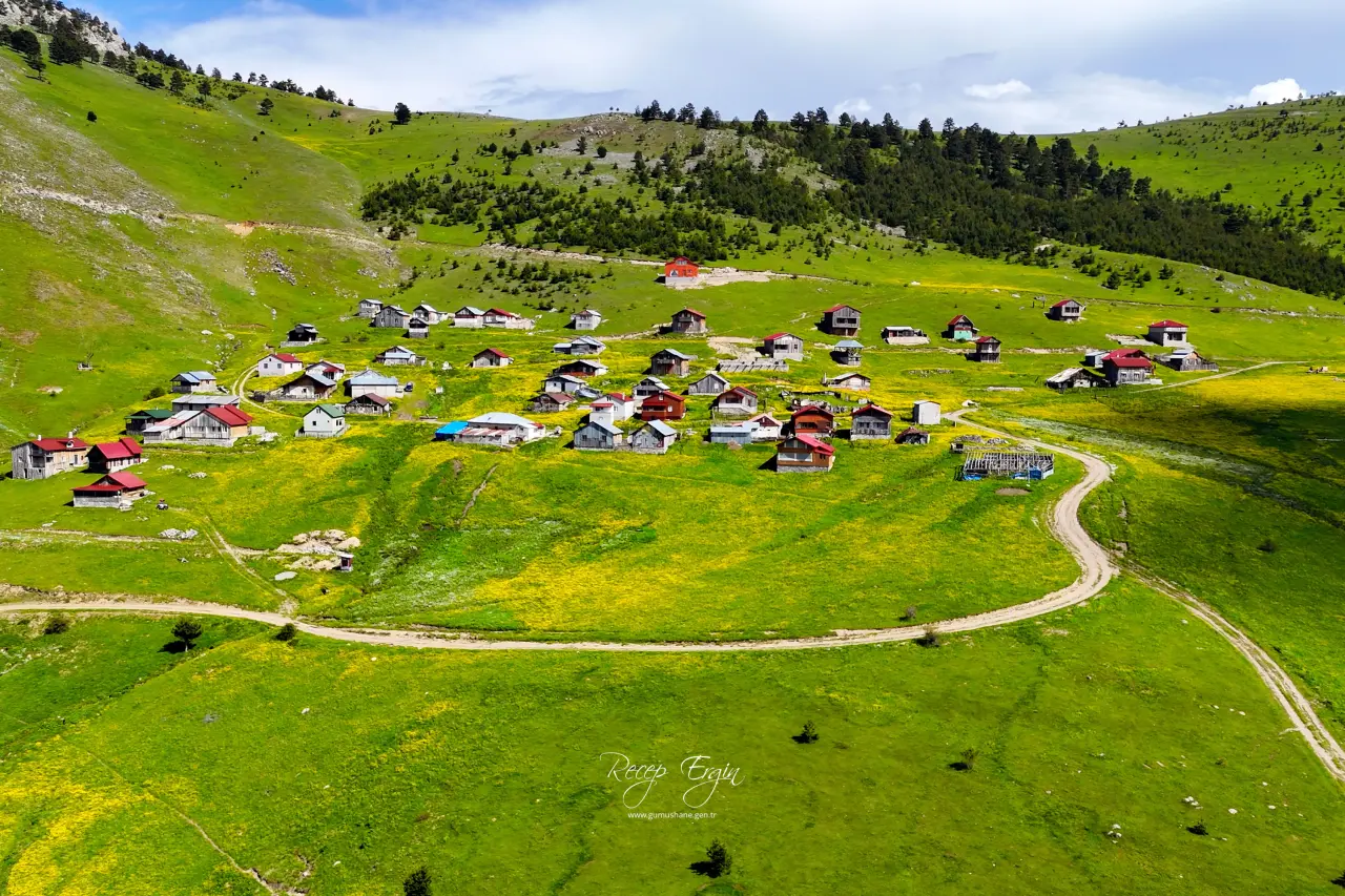 Bin 950 Metrede Görsel Şölen: Görenler Dönüp Bir Daha Bakıyor! 31
