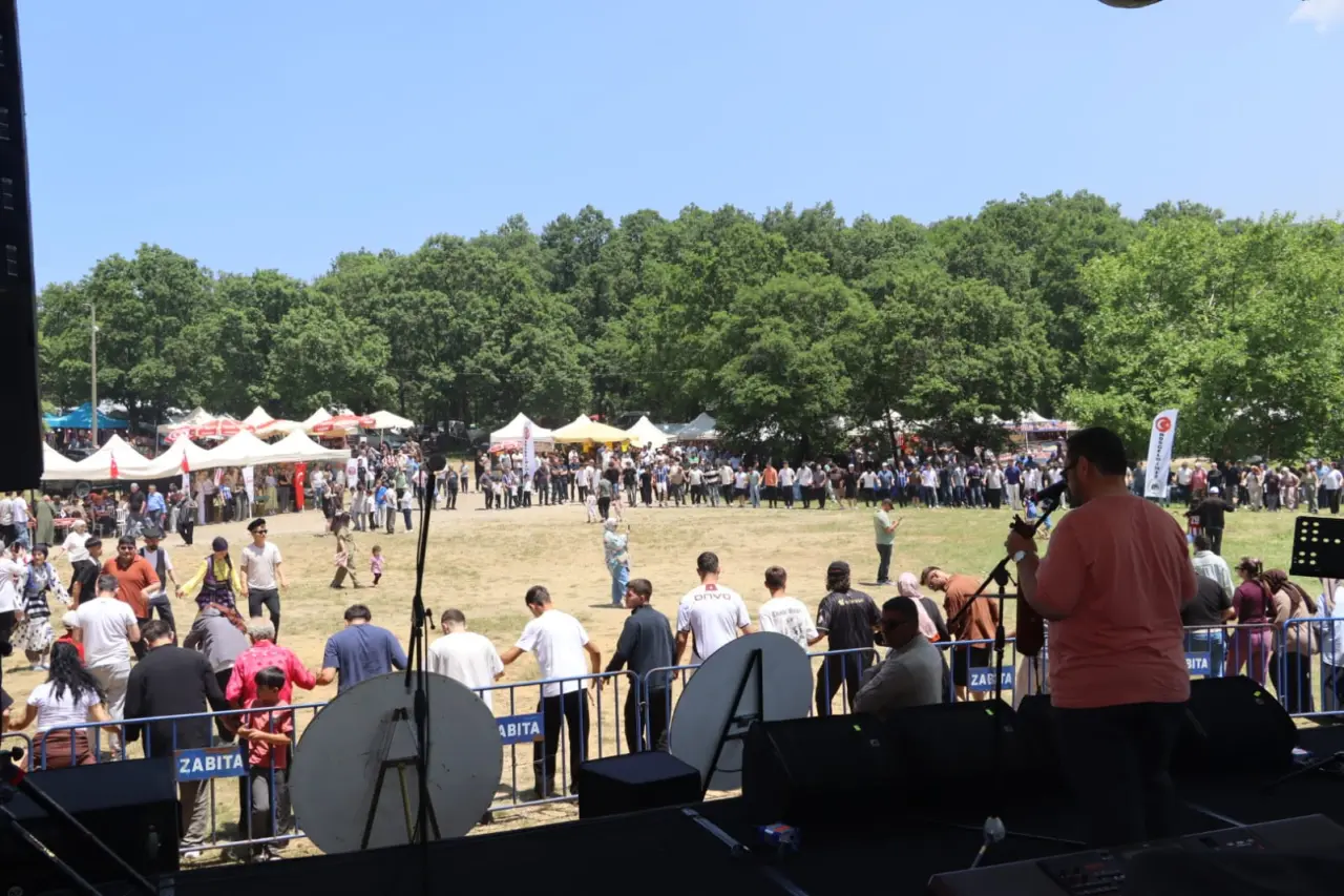 Bursa GÜDEF Geleneksel Yayla Şenliği Yoğun Katılımla Gerçekleştirildi 7