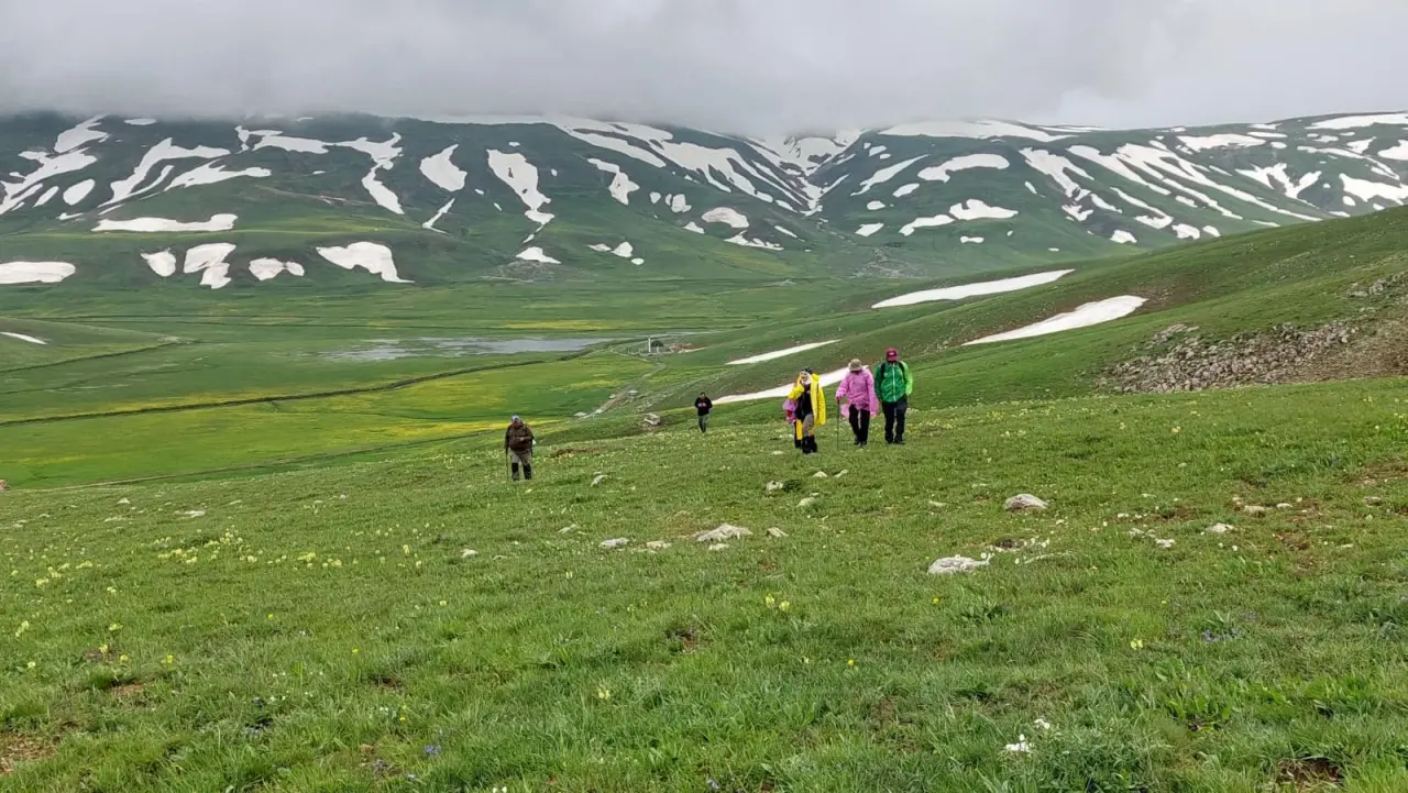 Çimen Dağı Eteklerinde Sarı Bahar: GÜDAK Cami Yurdu Yaylası'ndaydı 6
