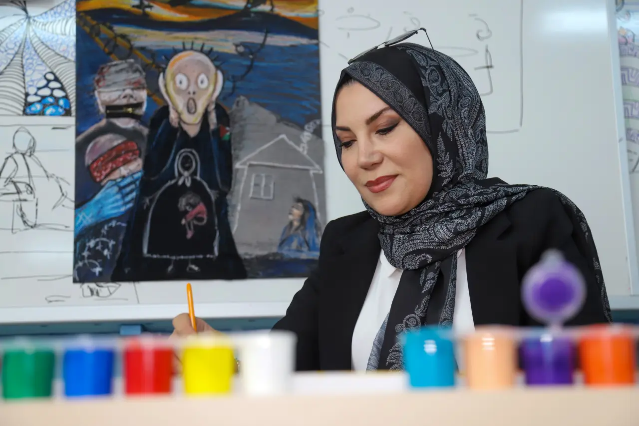 Ünlü "Çığlık" tablosunu fermuar ve kumaş atıklarıyla yeniden tasarladı 10