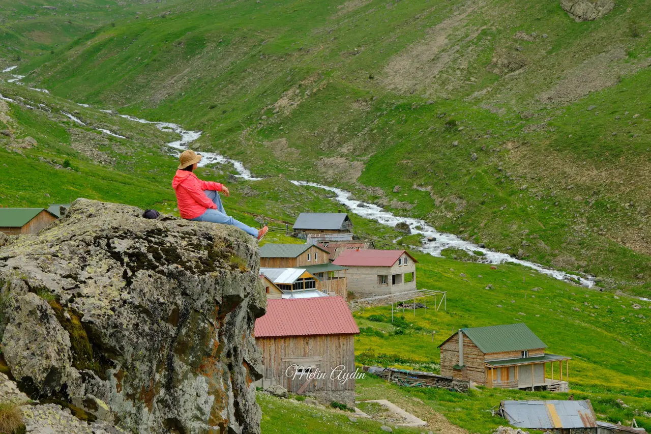 Görenler Alpler Sanıyor Ama Burası Gümüşhane! Gümüşhane'deki O Yayla Ziyaretçilerini Büyülüyor 8
