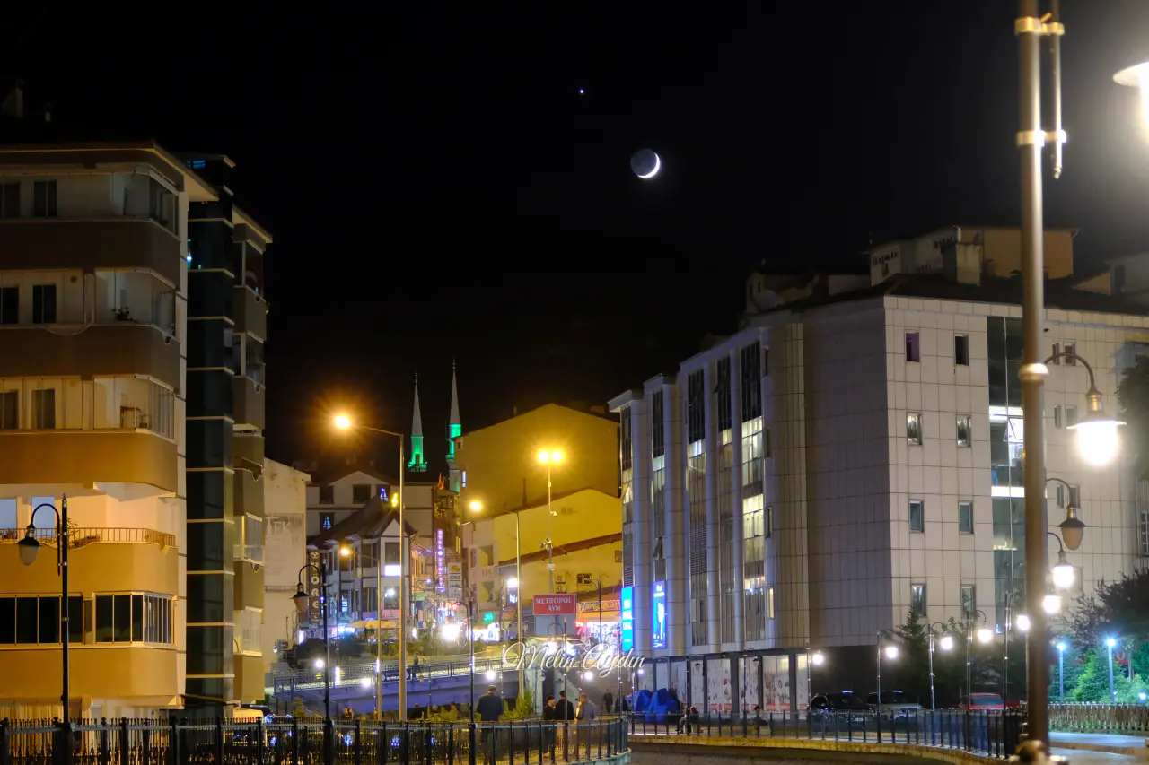 Bu Akşam Gökyüzüne Bakanlar Gözlerine İnanamadı! Harşit Çayı Üzerinde Muazzam Görüntü 6