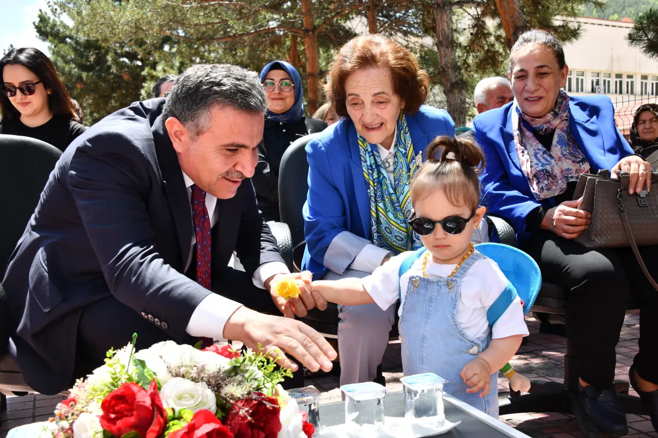 Gümüşhane'de Binlerce Kursiyerin El Emeği Göz Nuru Görücüye Çıktı! 2
