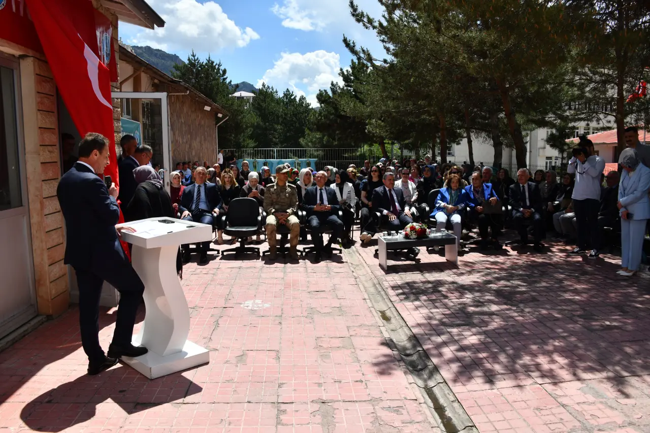 Gümüşhane'de Binlerce Kursiyerin El Emeği Göz Nuru Görücüye Çıktı! 12