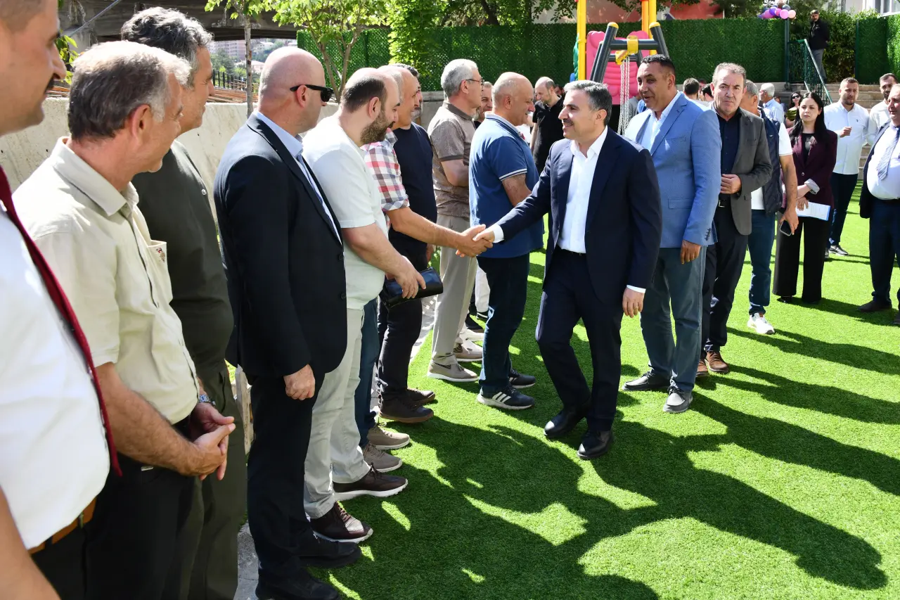 Gümüşhane'de Neşeli Kalpler Kreş ve Gündüz Bakımevi Törenle Açıldı 1