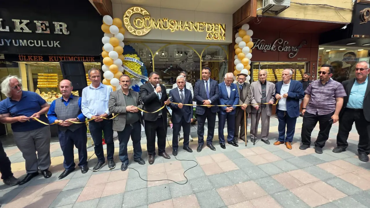 Gümüşhaneden.com mağazası Atatürk Caddesi'nde törenle açıldı 3