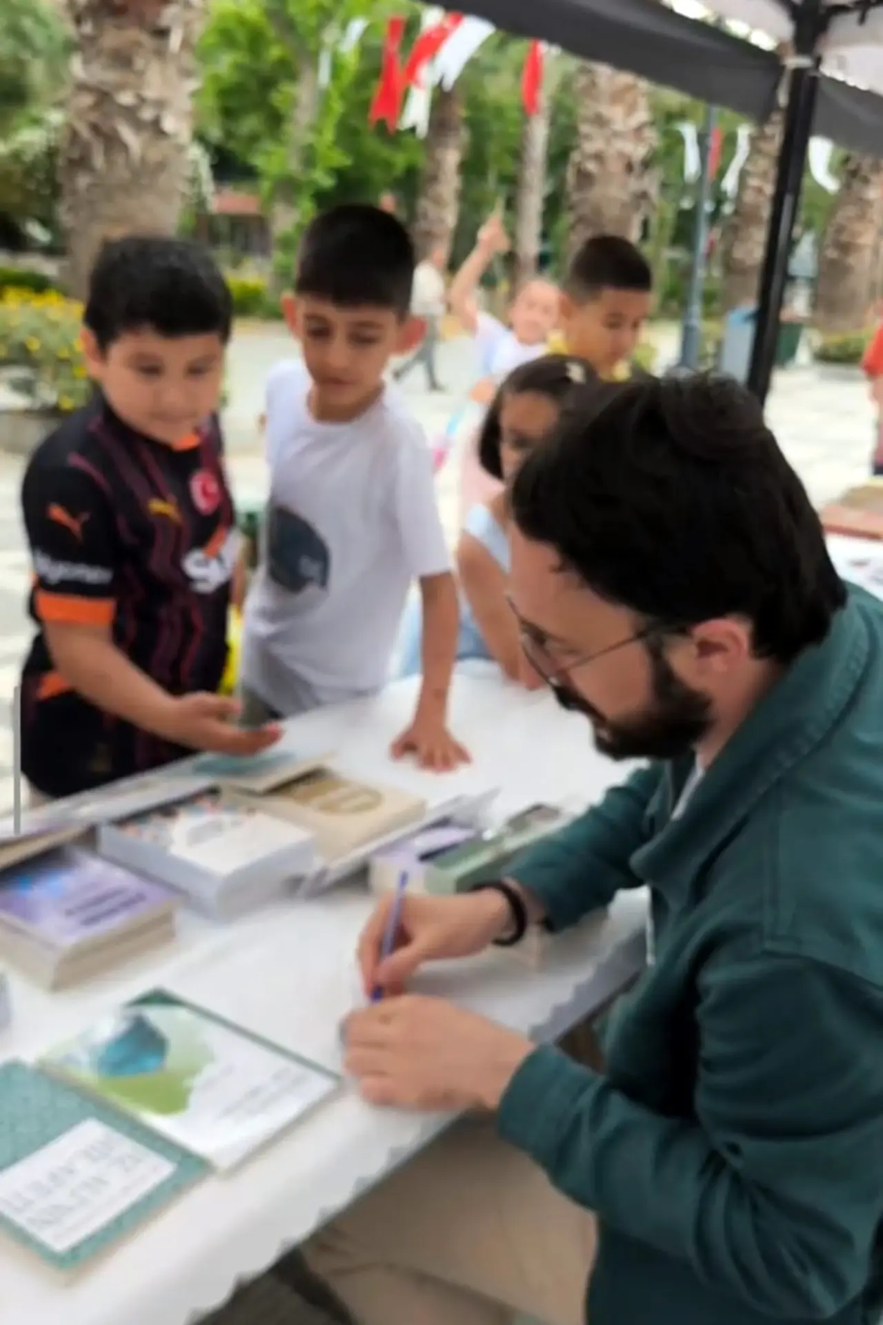 Gümüşhaneli Yazar Enes Akhan 1. Silivri Kültür ve Edebiyat Günleri'nde Okurlarıyla Buluştu 10