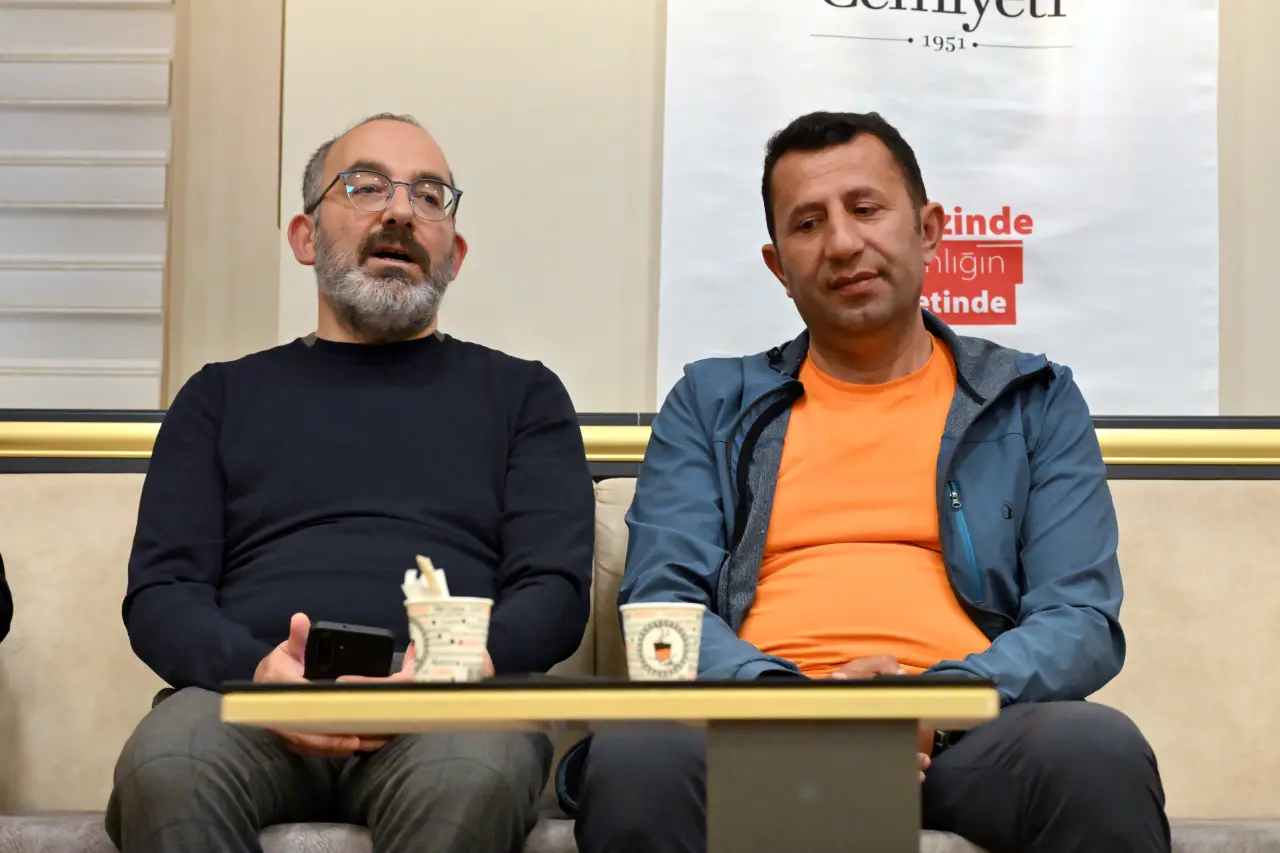 Gümüşhane'nin gönüllü turizm elçileri Şehir Sohbetleri'nde anlatıldı 7