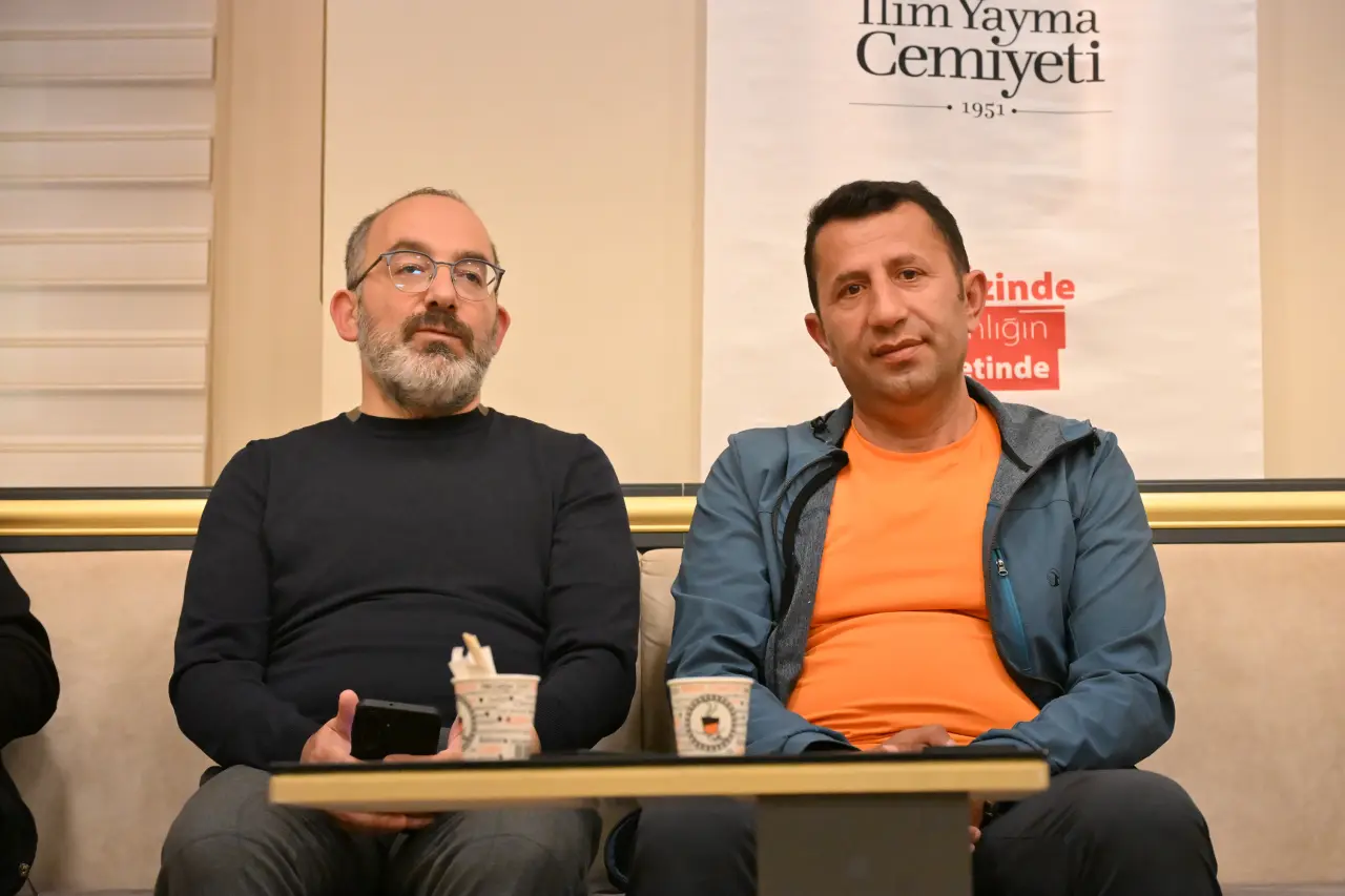 Gümüşhane'nin gönüllü turizm elçileri Şehir Sohbetleri'nde anlatıldı 6