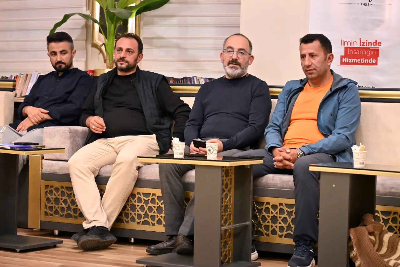 Gümüşhane'nin gönüllü turizm elçileri Şehir Sohbetleri'nde anlatıldı 4