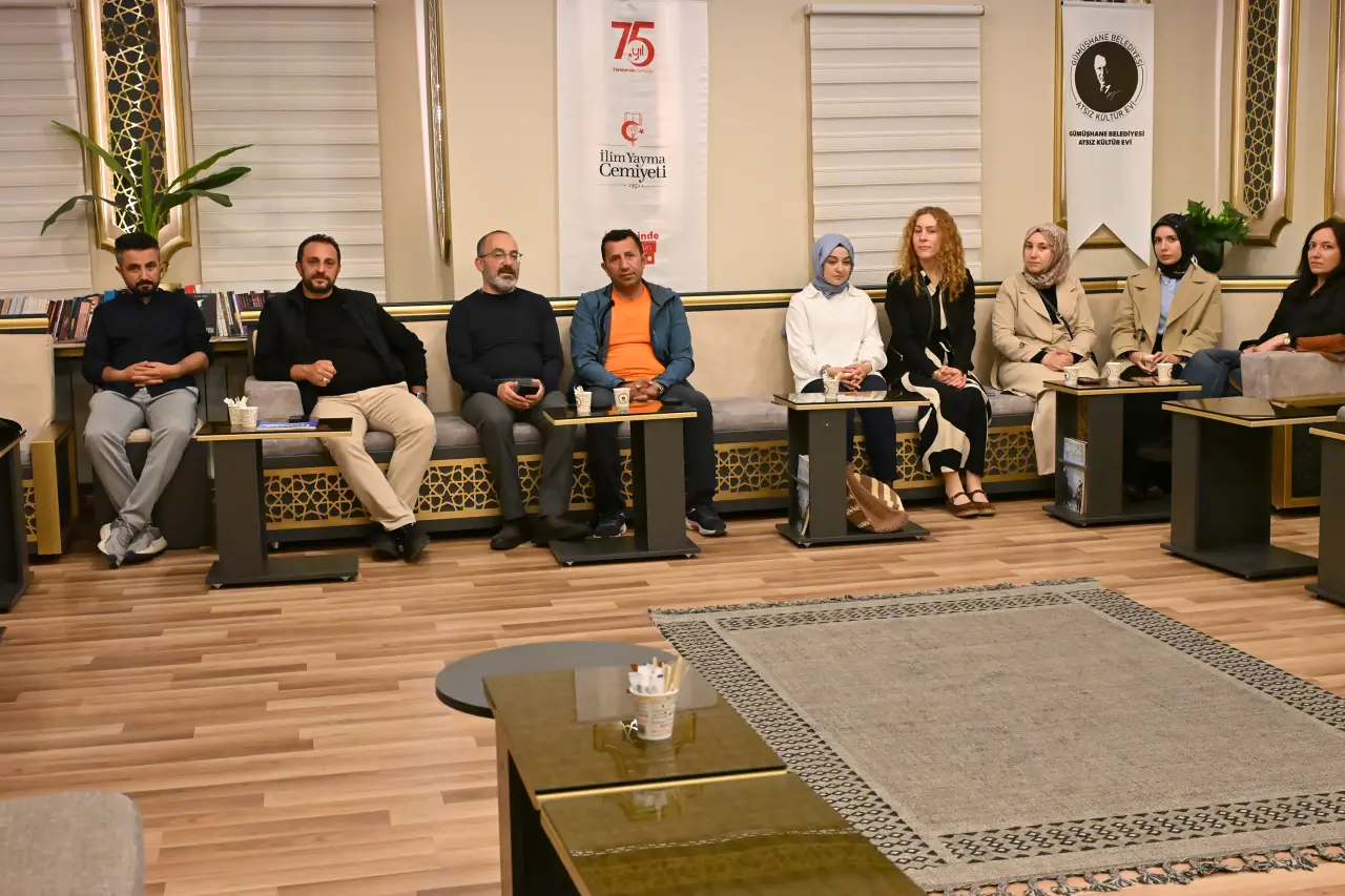 Gümüşhane'nin gönüllü turizm elçileri Şehir Sohbetleri'nde anlatıldı 1