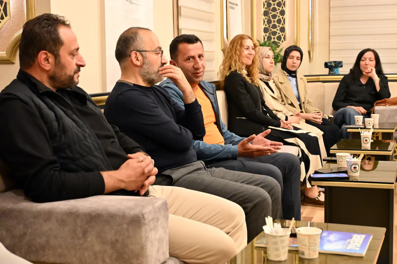 Gümüşhane'nin gönüllü turizm elçileri Şehir Sohbetleri'nde anlatıldı 8