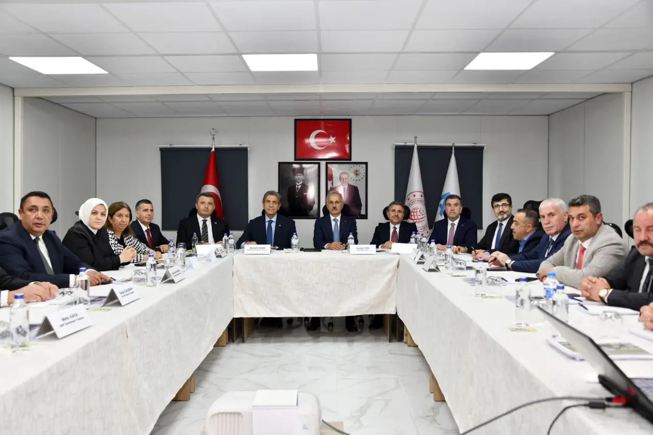 Havalimanı Ne Zaman Açılacak? Bakan Uraloğlu Son Durumu Açıkladı 10