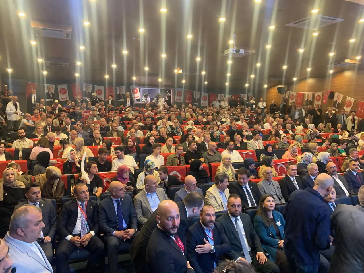 Milletvekili Küçük Kağıthane kongresinde birlik ve beraberlik mesajı verdi 1