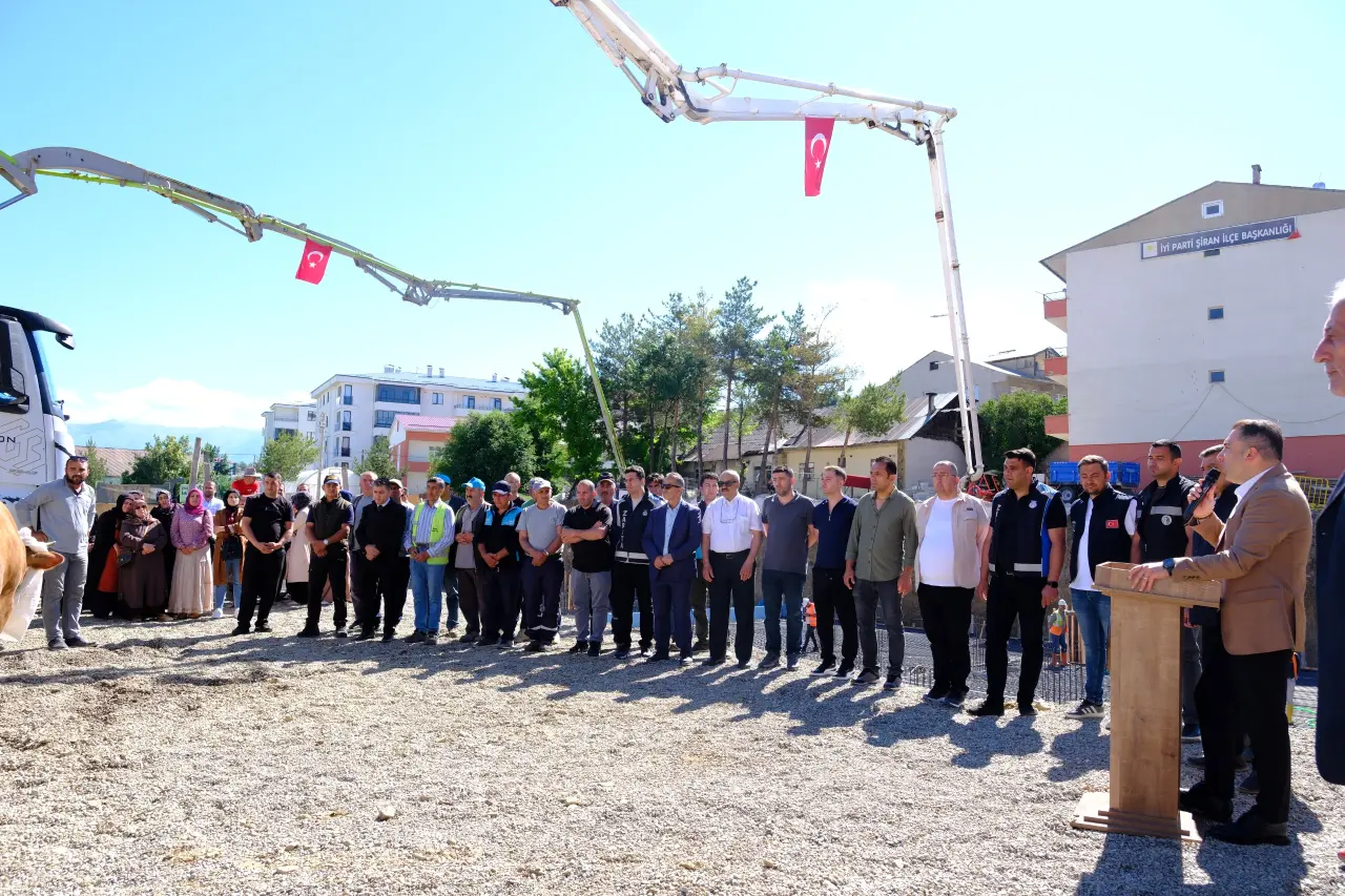 Şiran Belediyesi 1071 Malazgirt Ticaret ve Yaşam Merkezi Projesinin temeli atıldı 4