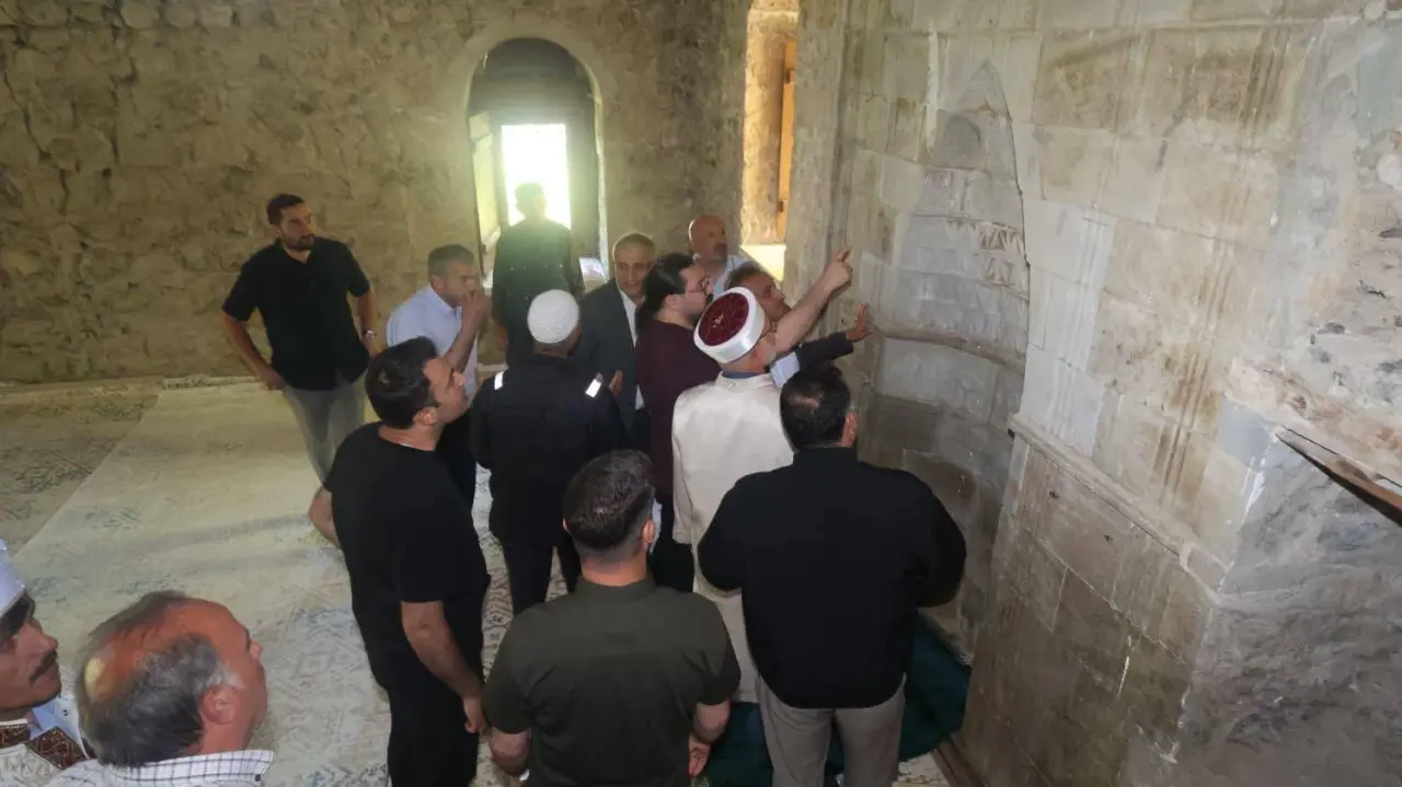 Tarihi Süleymaniye Küçük Camii'nde 105 Yıl Sonra İlk Namaz Kılındı 5