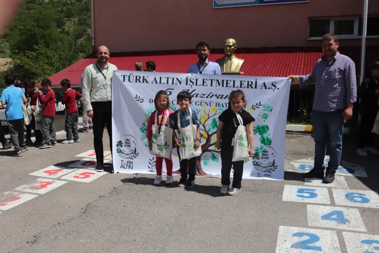 Torul Aktaş Ortaokulu öğrencilerine çevre eğitimi 4