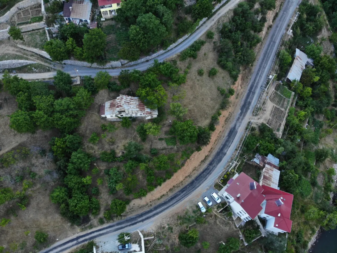 Torul'da vatandaşların tapulu araziler her geçen gün küçülüyor 10