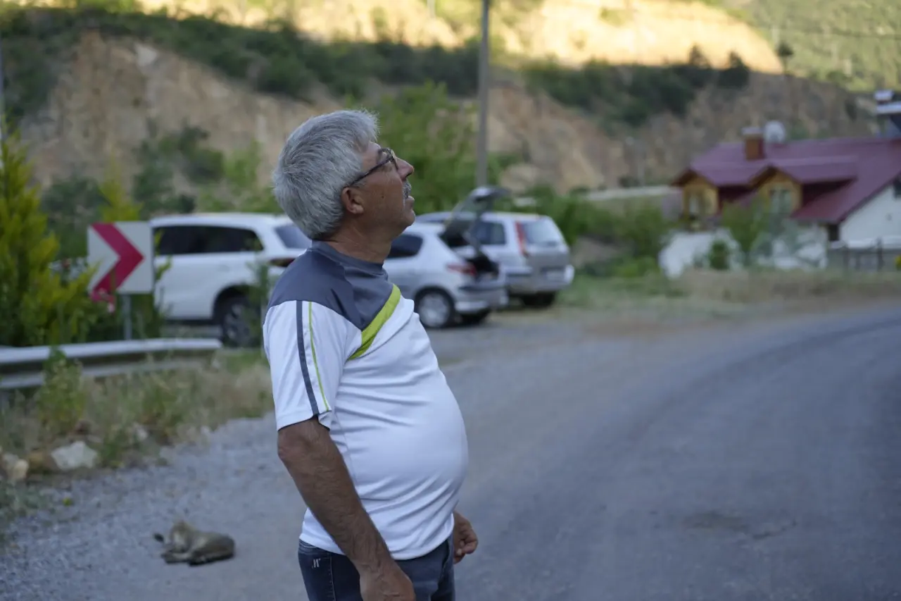 Torul'da vatandaşların tapulu araziler her geçen gün küçülüyor 2