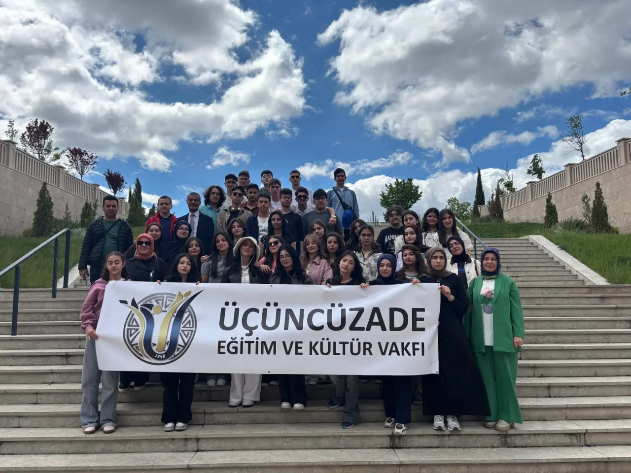 Üçüncüzade Vakfı’ndan Gümüşhane’de Eğitime 1 Milyon Liralık Devasa Destek 32