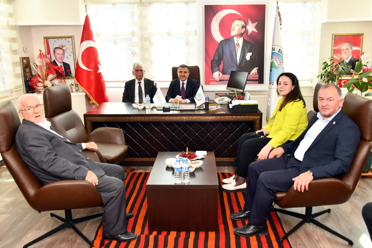 Vali Atay Kürtün’e Çıkarma Yaptı: Şehit Ailesinden Muhtarlara Yoğun Mesai 43