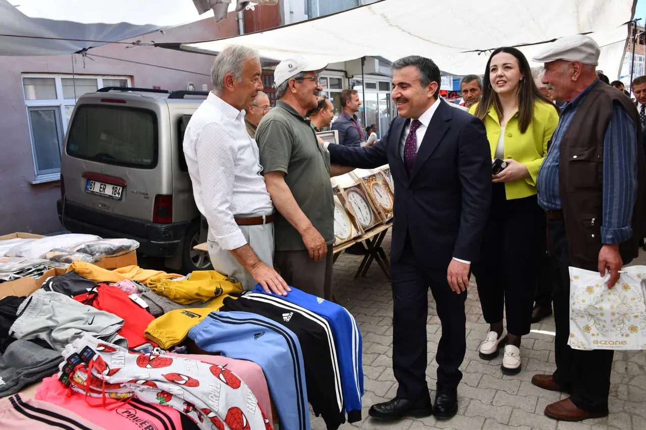 Vali Atay Kürtün’e Çıkarma Yaptı: Şehit Ailesinden Muhtarlara Yoğun Mesai 13