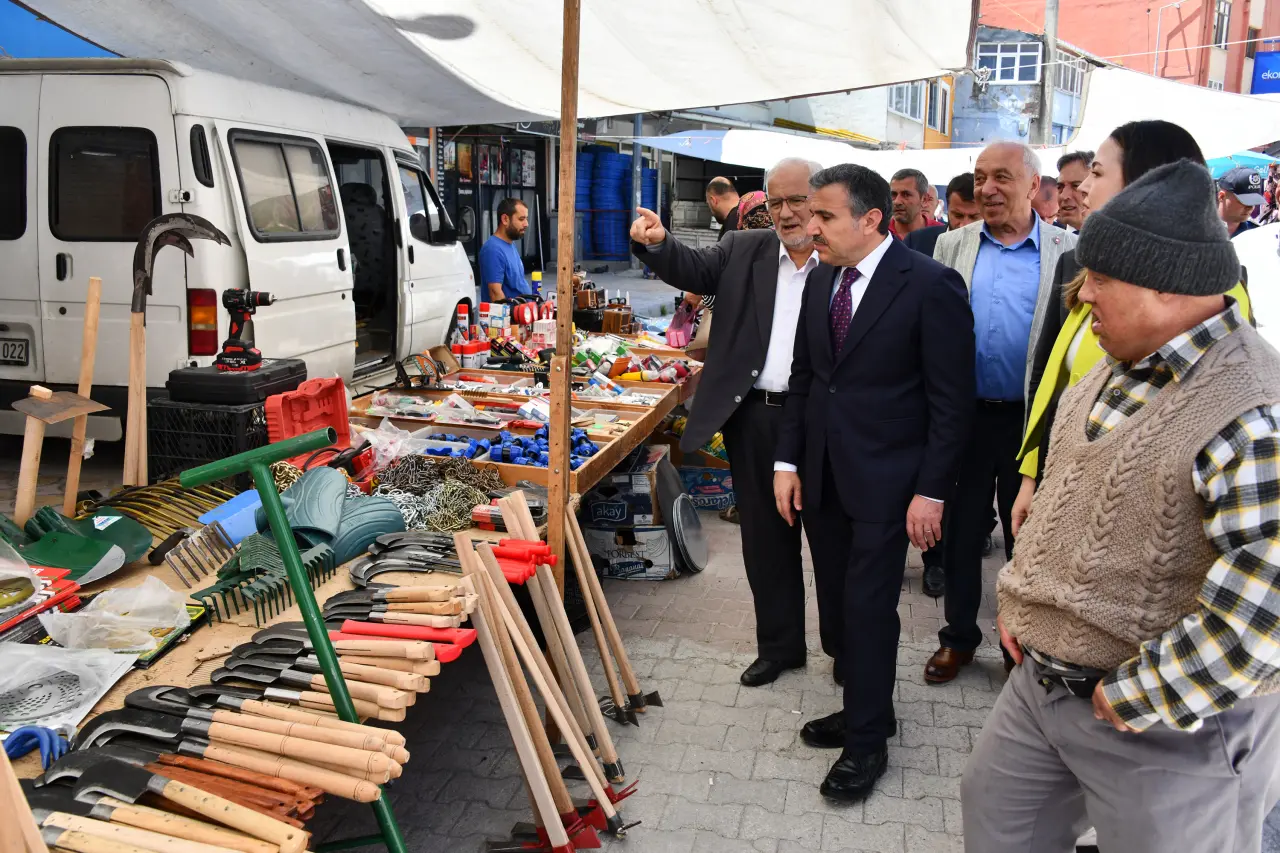 Vali Atay Kürtün’e Çıkarma Yaptı: Şehit Ailesinden Muhtarlara Yoğun Mesai 10