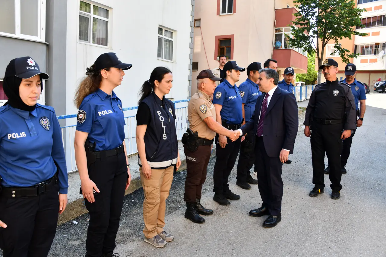 Vali Atay Kürtün’e Çıkarma Yaptı: Şehit Ailesinden Muhtarlara Yoğun Mesai 37