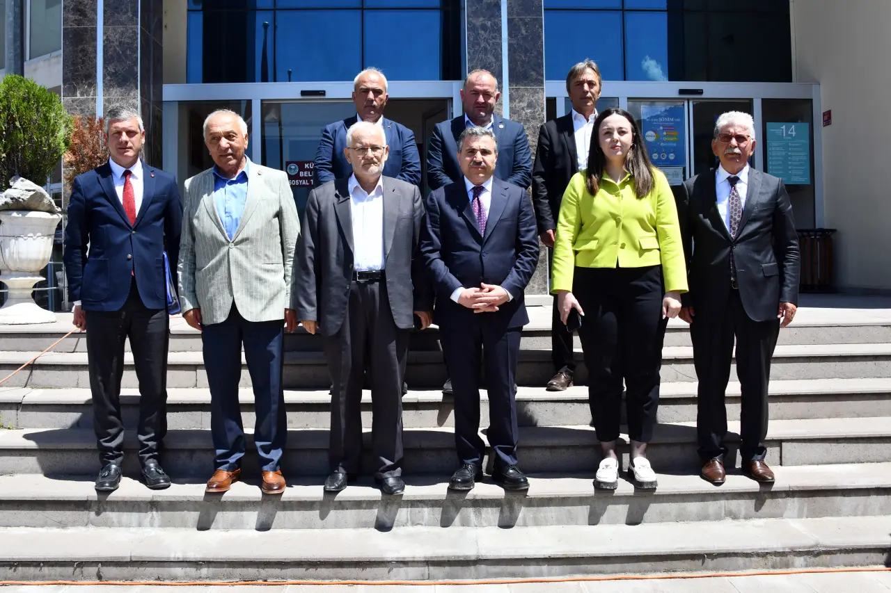 Vali Atay Kürtün’e Çıkarma Yaptı: Şehit Ailesinden Muhtarlara Yoğun Mesai 20