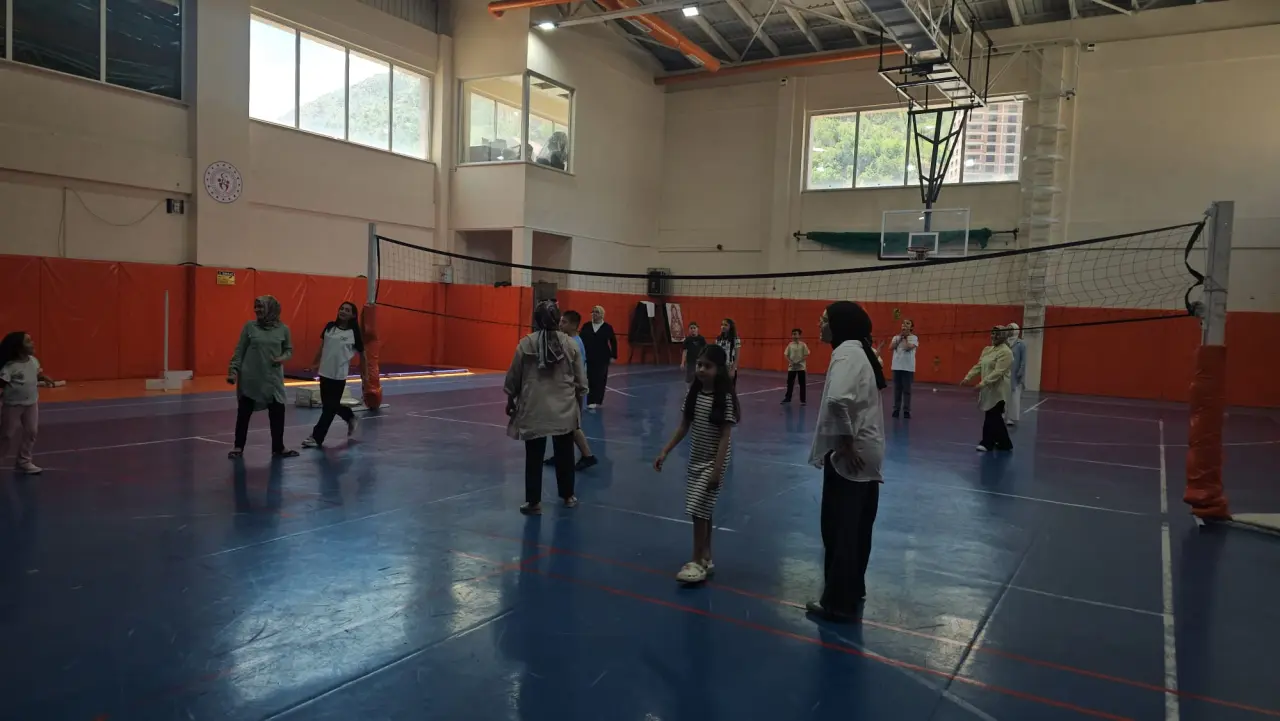 Anneler Sahaya İndi, Çocuklar Eğlenceye Doydu: Gümüşhane'de Unutulmaz Yaz! 5