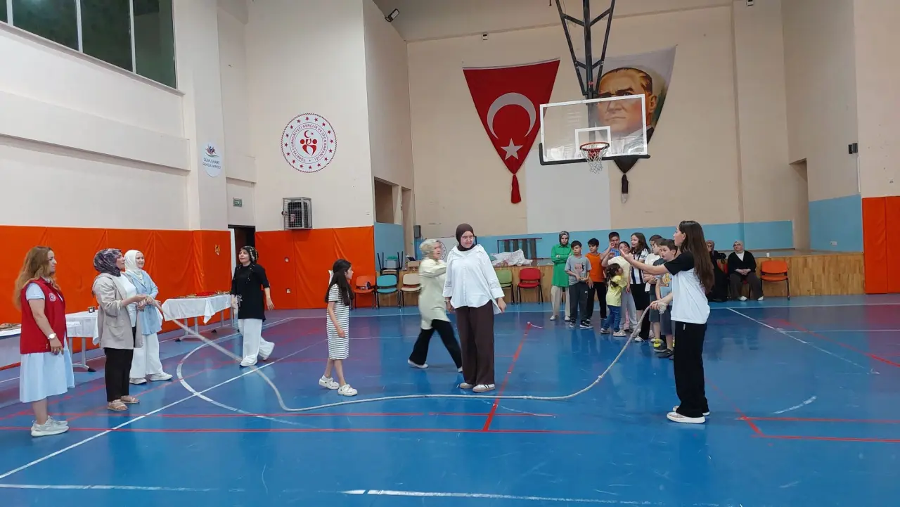 Anneler Sahaya İndi, Çocuklar Eğlenceye Doydu: Gümüşhane'de Unutulmaz Yaz! 1