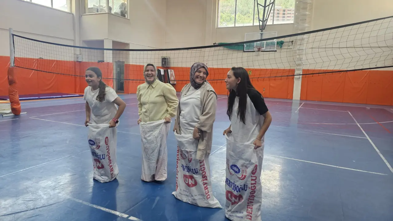 Anneler Sahaya İndi, Çocuklar Eğlenceye Doydu: Gümüşhane'de Unutulmaz Yaz! 10