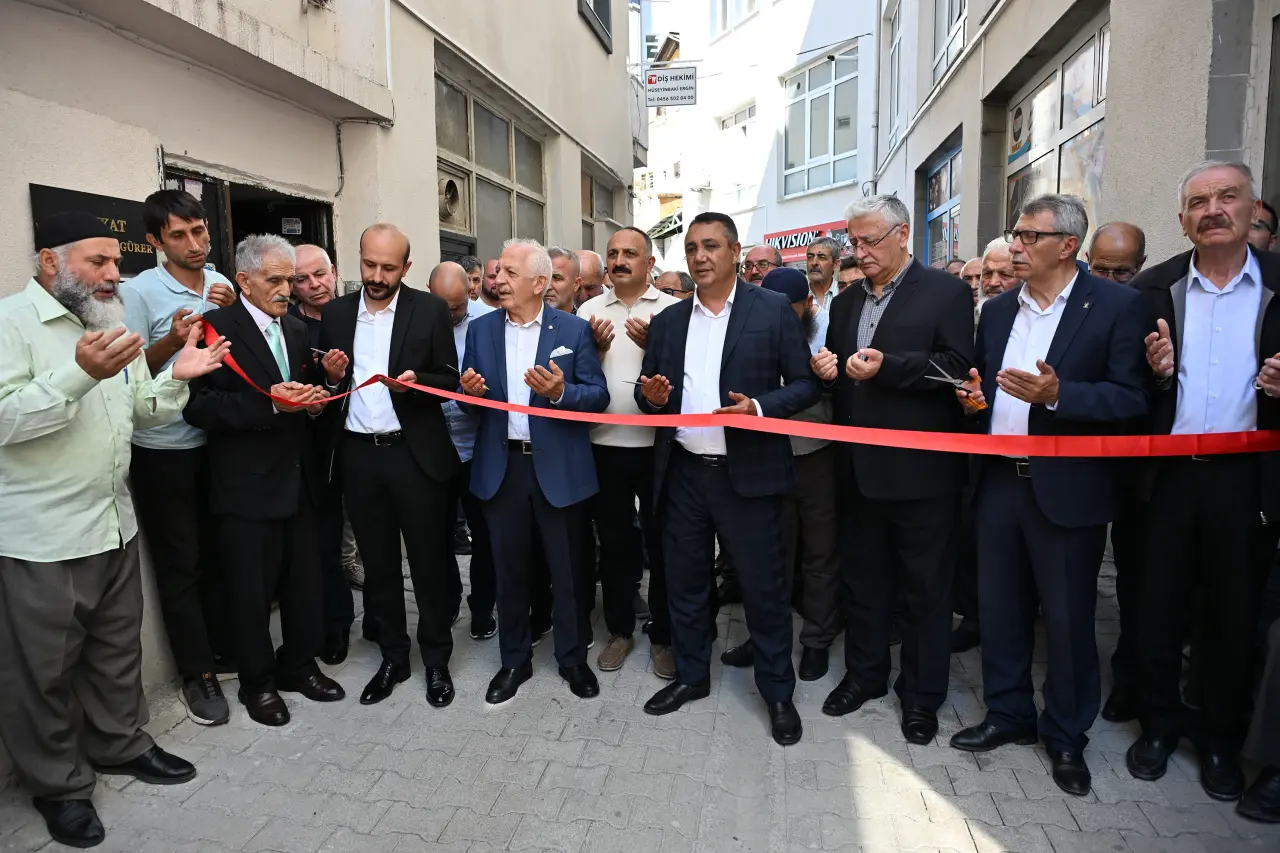 Diş Hekimi Hüseyin Baki Ergin Ağız ve Diş Sağlığı Kliniği açıldı 9