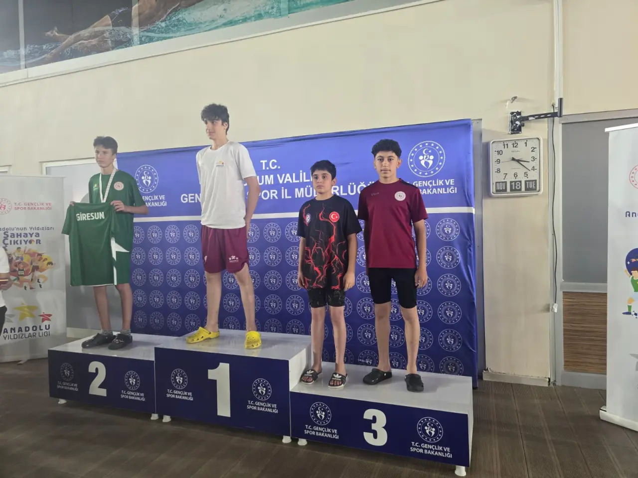 Erzurum Olimpik Havuzunda Gümüşhane Rüzgarı: Madalyaları Toplayıp Döndüler! 15