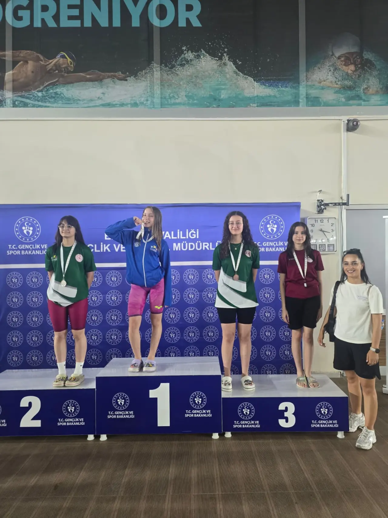 Erzurum Olimpik Havuzunda Gümüşhane Rüzgarı: Madalyaları Toplayıp Döndüler! 13