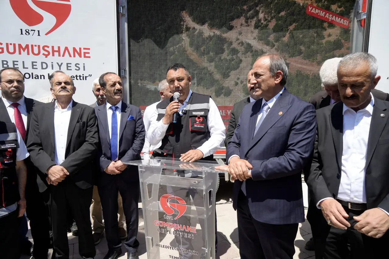 Gümüşhane'de 250 Araçlık Otopark Projesinin İlk Harcı Döküldü 4