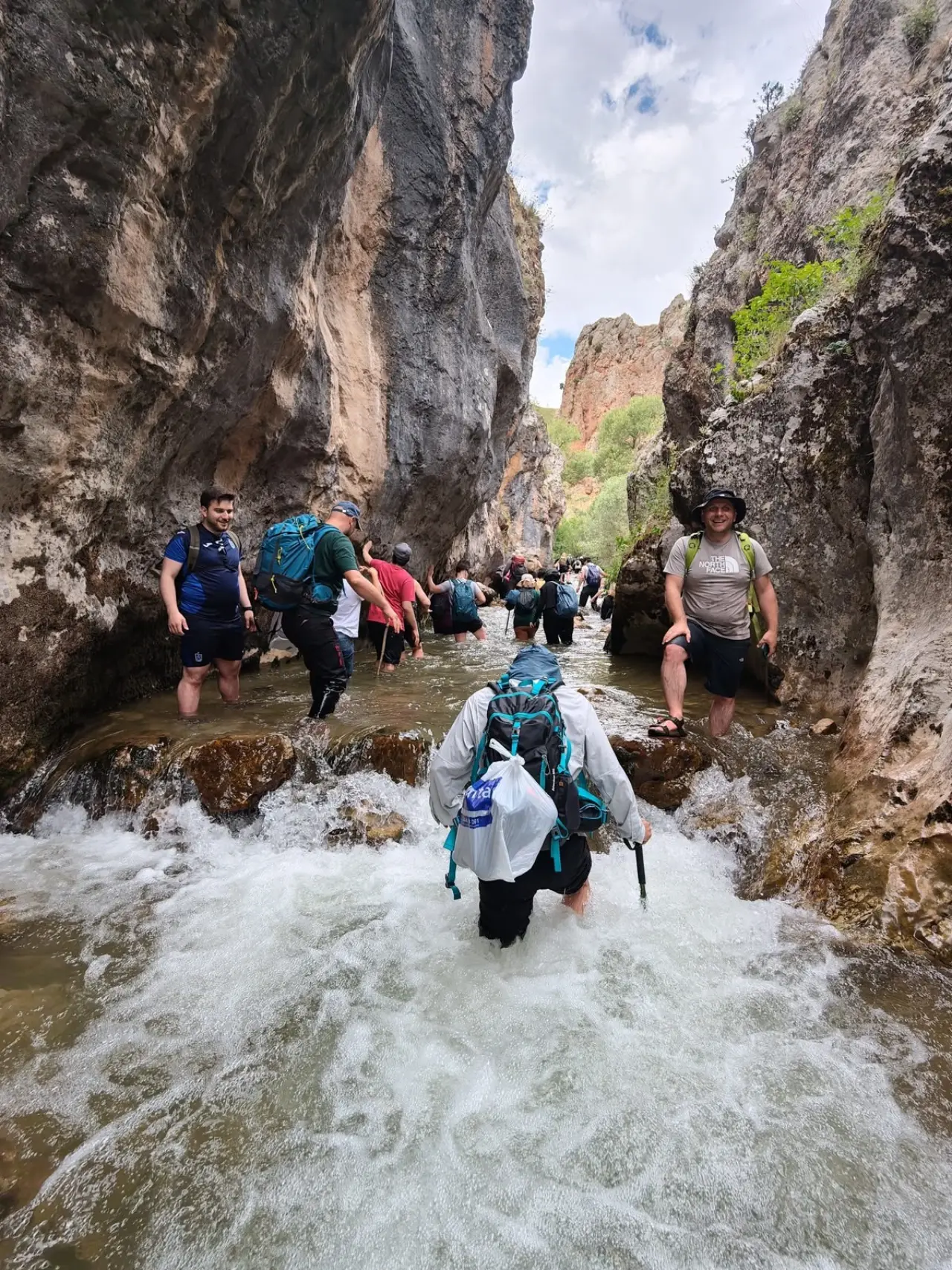 Gümüşhane’de doğaseverler Yılanlı Kanyon'u keşfetti 1