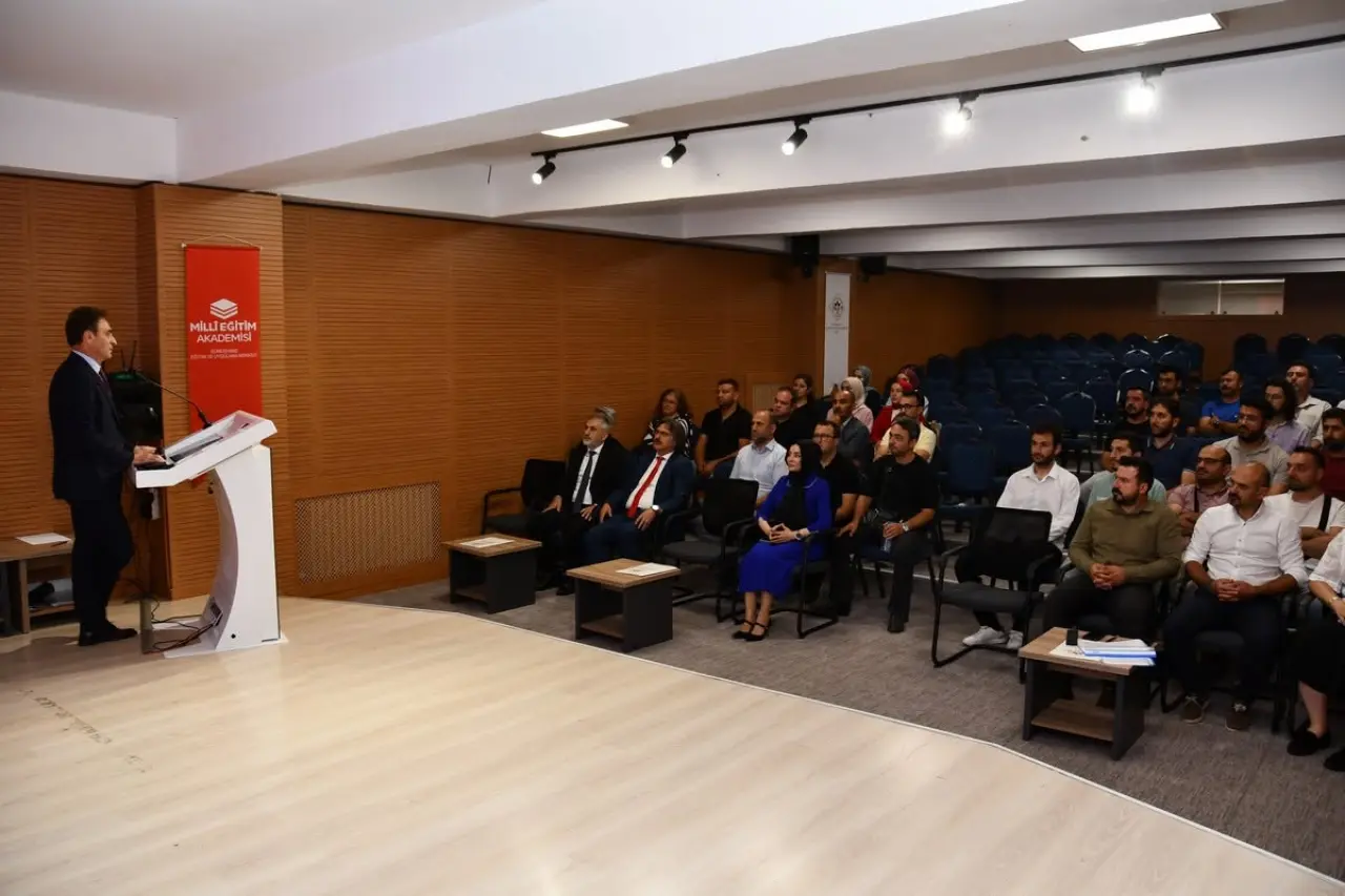 Gümüşhane'de Yeni Görevlendirilen Eğitim Yöneticileri İçin Gelişim Programı Başladı 4